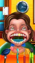 Dentist for Kids : treat patients in a Crazy Dentist clinic ! FREE Image