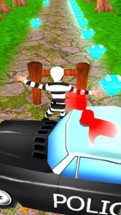 Jungle Crazy Runner: Prisoner Survival 3D Image