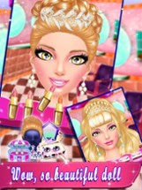 Fashion Doll Makeover game for girls Image