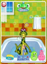 Dino Bath &amp; Dress Up -FREE games for girls &amp; boys Image
