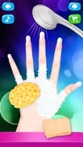 Hand &amp; Foot Salon! - baby play Image