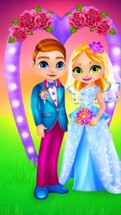 Isabella Grows Up - Baby &amp; Family Salon Games for Girls Image